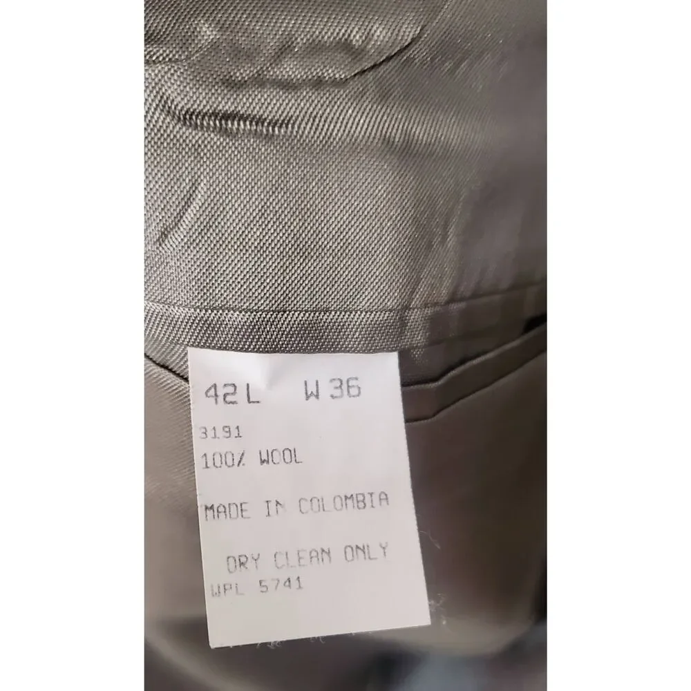 Oscar De La Renta 3 piece suit